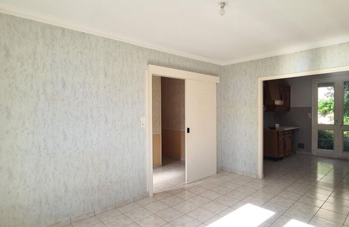 Maison Clisson 5 P . 3 Chs . Bureau . 81.29 M² . T 377 M² . Terrasse . Garage — photo 3