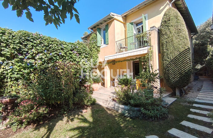 Carpentras - Maison 1920 - 6 pièces - 143 m² - Jardin et Piscine - Stationnement — photo 3
