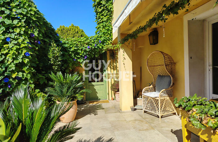 Carpentras - Maison 1920 - 6 pièces - 143 m² - Jardin et Piscine - Stationnement — photo 5