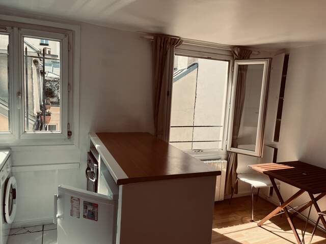 Marais:appart. 2 pièces 30,11m2 au4ème sans ascenseur — photo du bien