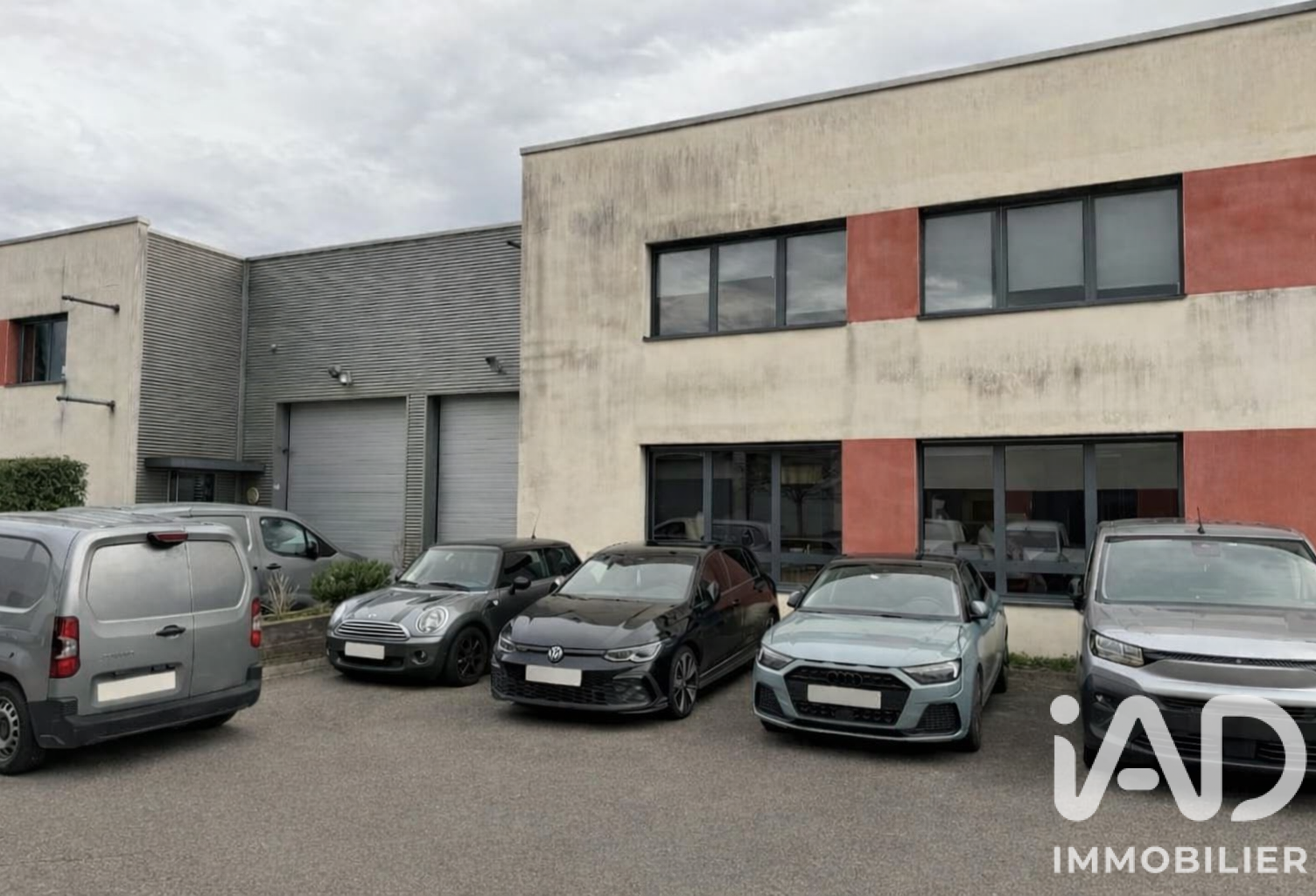 Vente Boutique/Local commercial 564 m&sup2; — photo 1