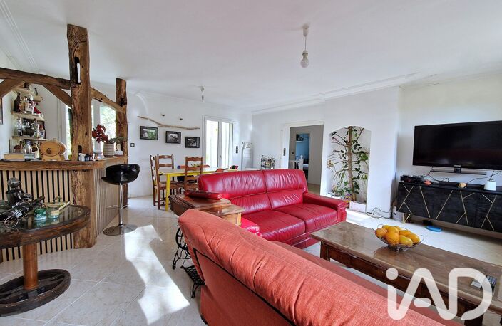 Vente Maison traditionnelle 7 pièces — photo 3