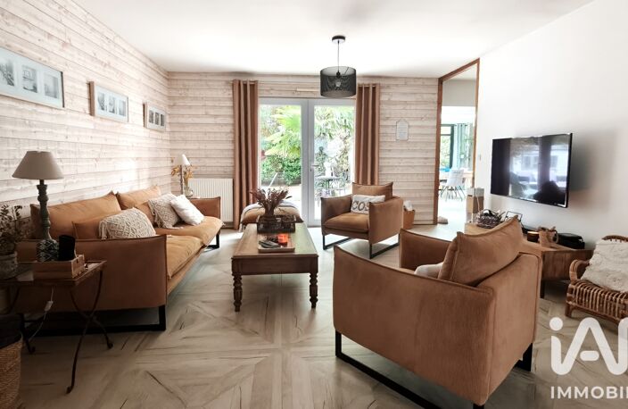 Vente Maison/villa 7 pièces — photo 2