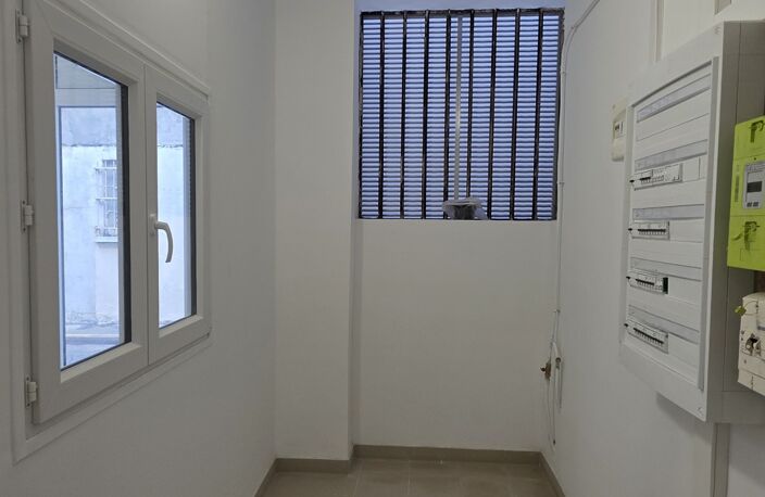 Vente Local commercial 119 m&sup2; — photo 3