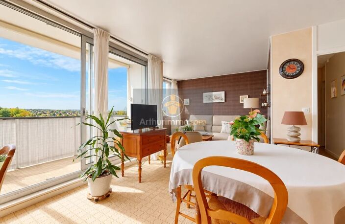 RARE - 5 pièces avec PARKING, balcon, cave, séjour double et 3 chambres — photo 2