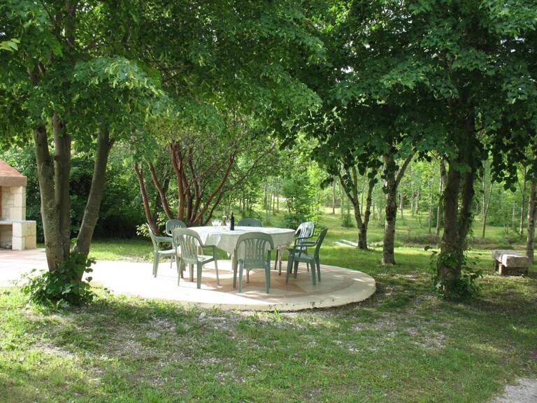 Maison 130 m2 sur plus de 5 hectares de bois et prairie. — photo 1
