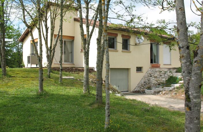 Maison 130 m2 sur plus de 5 hectares de bois et prairie. — photo 3