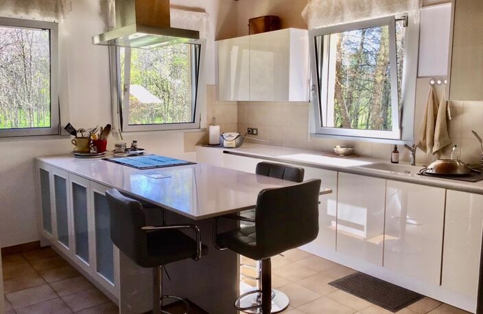 Maison 130 m2 sur plus de 5 hectares de bois et prairie. — photo 4
