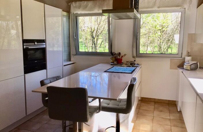 Maison 130 m2 sur plus de 5 hectares de bois et prairie. — photo 5