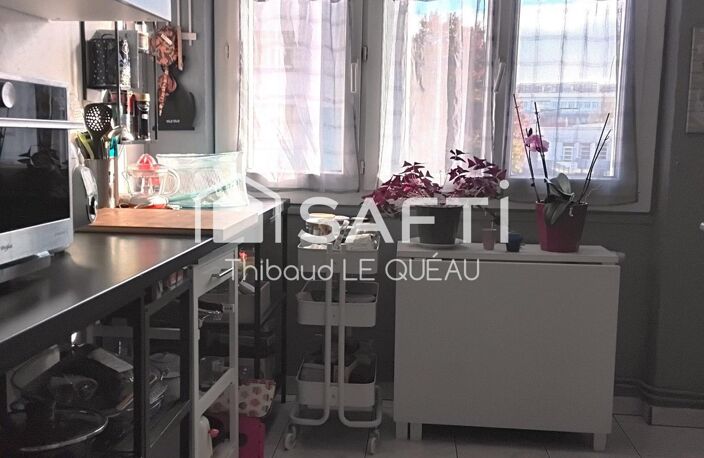 Bel appartement lumineux avec balcon et 3 chambres — photo 4