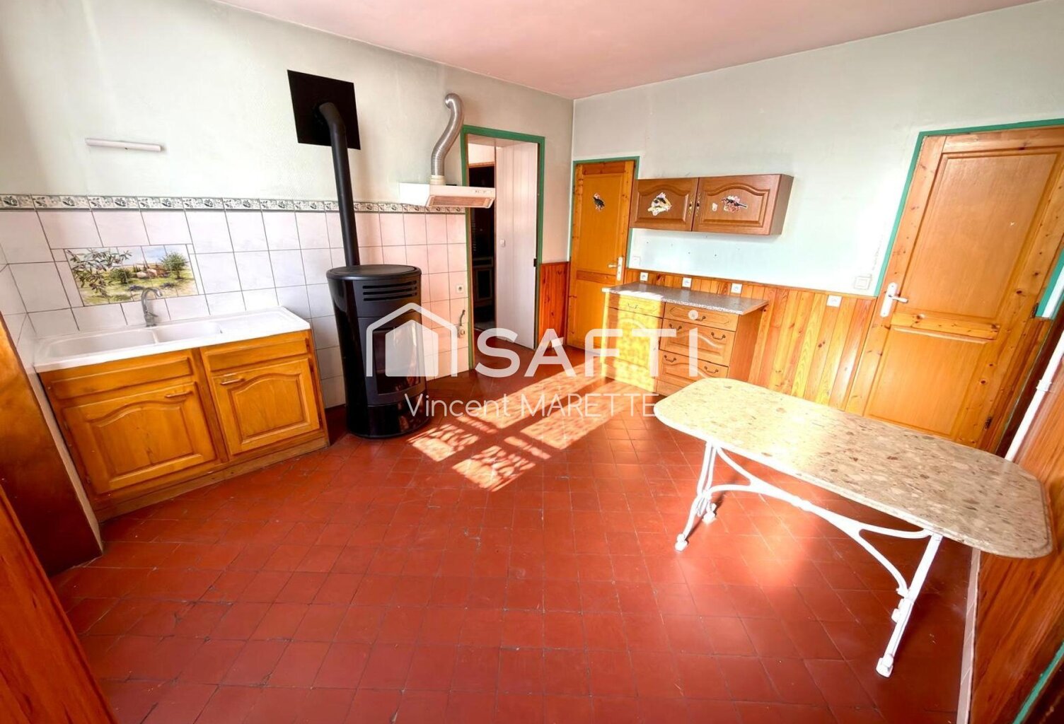 110 m² à réinventer, trois chambres et de nombreuses dépendances — photo 1