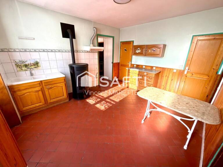 110 m² à réinventer, trois chambres et de nombreuses dépendances — photo 1