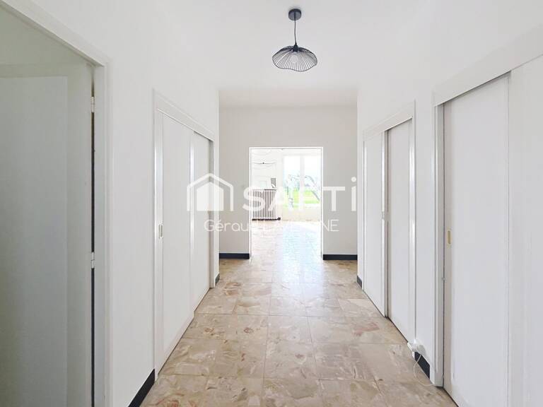 Maison plain-pied avec beaucoup de potentiel ! — photo 1