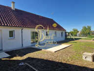 PAVILLON DE PLAIN-PIED 105 M2 3 CHAMBRES GARAGE ET PANNEAUX — photo 2
