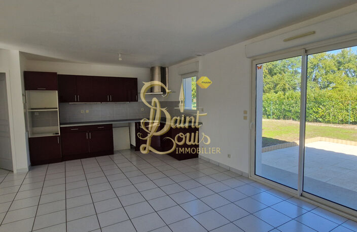 PAVILLON DE PLAIN-PIED 105 M2 3 CHAMBRES GARAGE ET PANNEAUX — photo 4