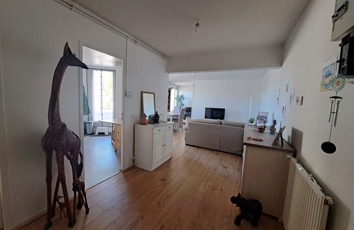 APPARTEMENT  86 m² AVEC TERRASSE DE 76 m² & GARAGE — photo 2