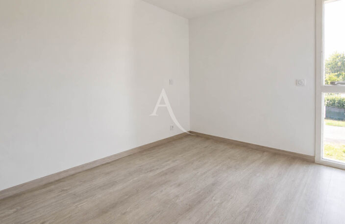 POEY-DE-LESCAR, APPARTEMENT T3 DE 60 M² AVEC BALCON, DIAGS C, GARAGE FERMÉ ET PARKING — photo 5