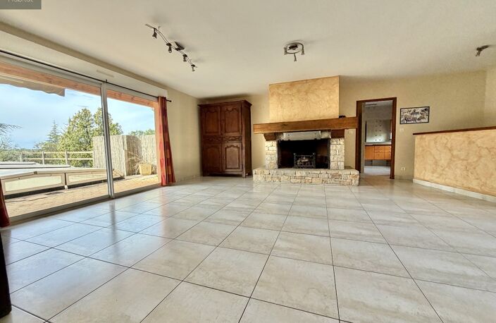 SAINTE-RADEGONDE  MAISON CONTEMPORAINE DE 170 M² — photo 3