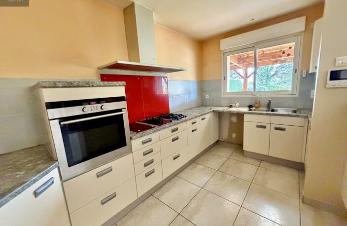 SAINTE-RADEGONDE  MAISON CONTEMPORAINE DE 170 M² — photo 4