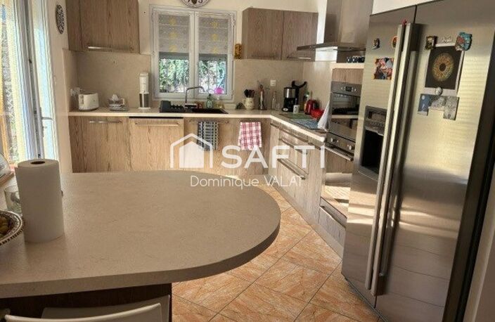 Villa F5 tout confort avec piscine chauffée, garage et jardin — photo 3