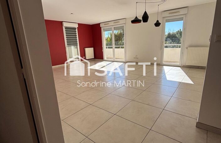 Appartement T3 bis , 89m2, balcon, cave et parking — photo 2