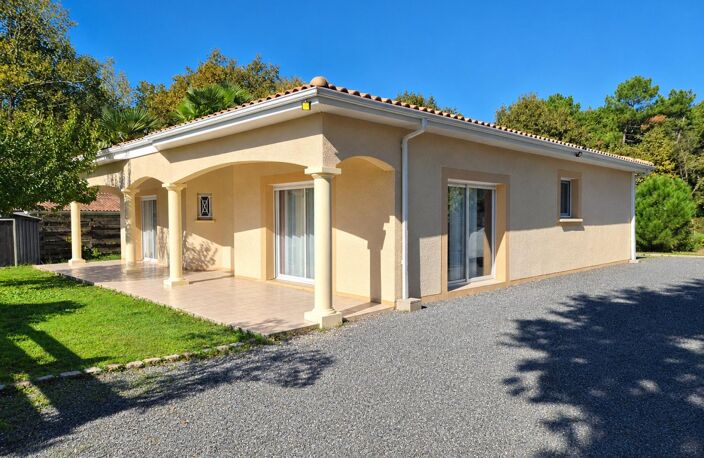 Maison familiale avec piscine et beaux volumes — photo 2