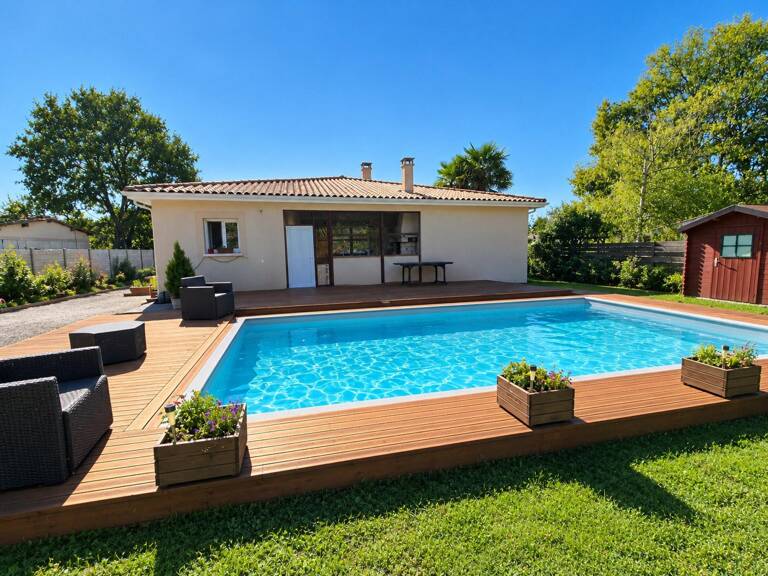 Maison familiale avec piscine et beaux volumes — photo 1