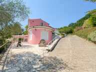 TRES BELLE MAISON ATYPIQUE ! — photo 3