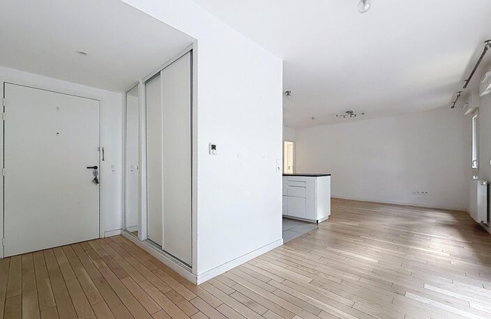 4 PIECES - 3CH - 1 SDB - 1 SDE - 2 WC - PARKING — photo 4