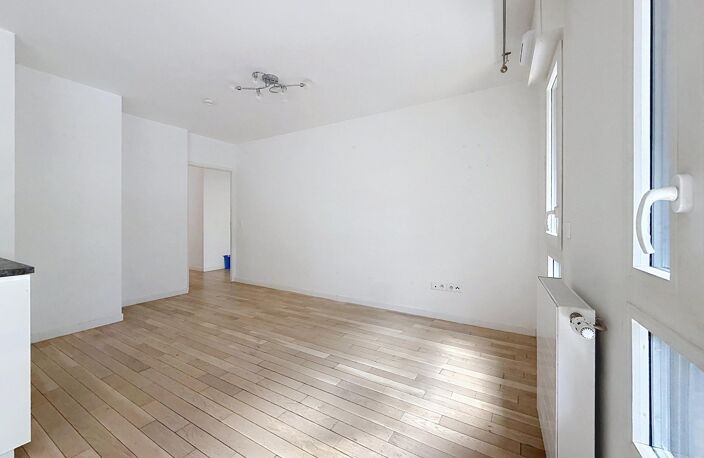 4 PIECES - 3CH - 1 SDB - 1 SDE - 2 WC - PARKING — photo 5