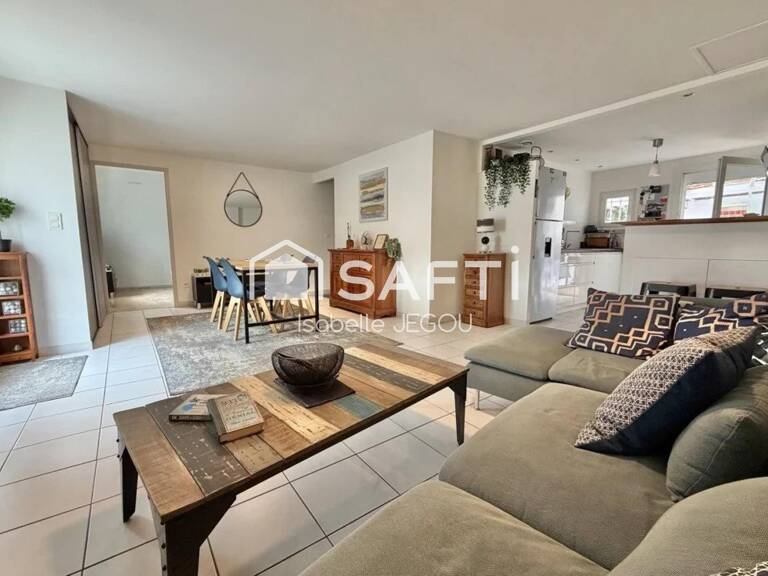 Maison rénovée en 2022, prête à poser ses meubles avec patio agréable sur la parcelle — photo 1