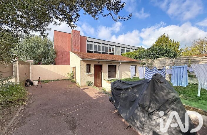 Vente Maison/villa 8 pièces — photo 2