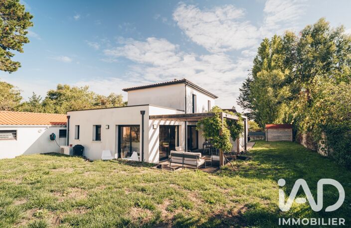 Vente Maison/villa 7 pièces — photo 2