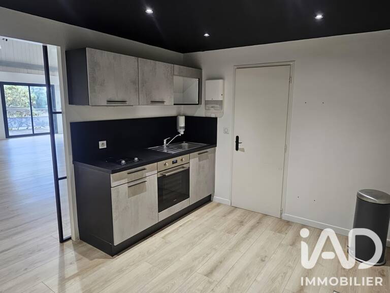 Vente Boutique/Local commercial 71 m&sup2; — photo 1