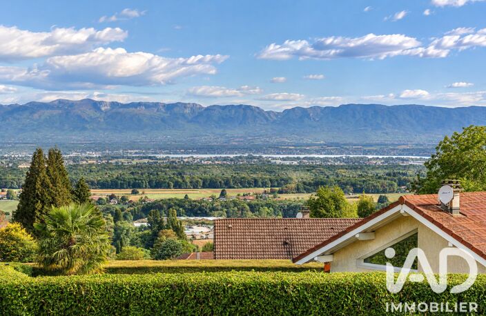 Vente Maison/villa 8 pièces — photo 2