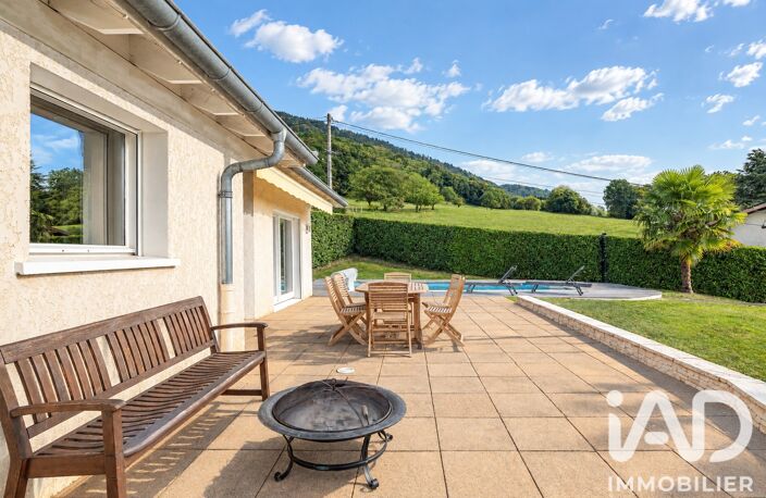 Vente Maison/villa 8 pièces — photo 3