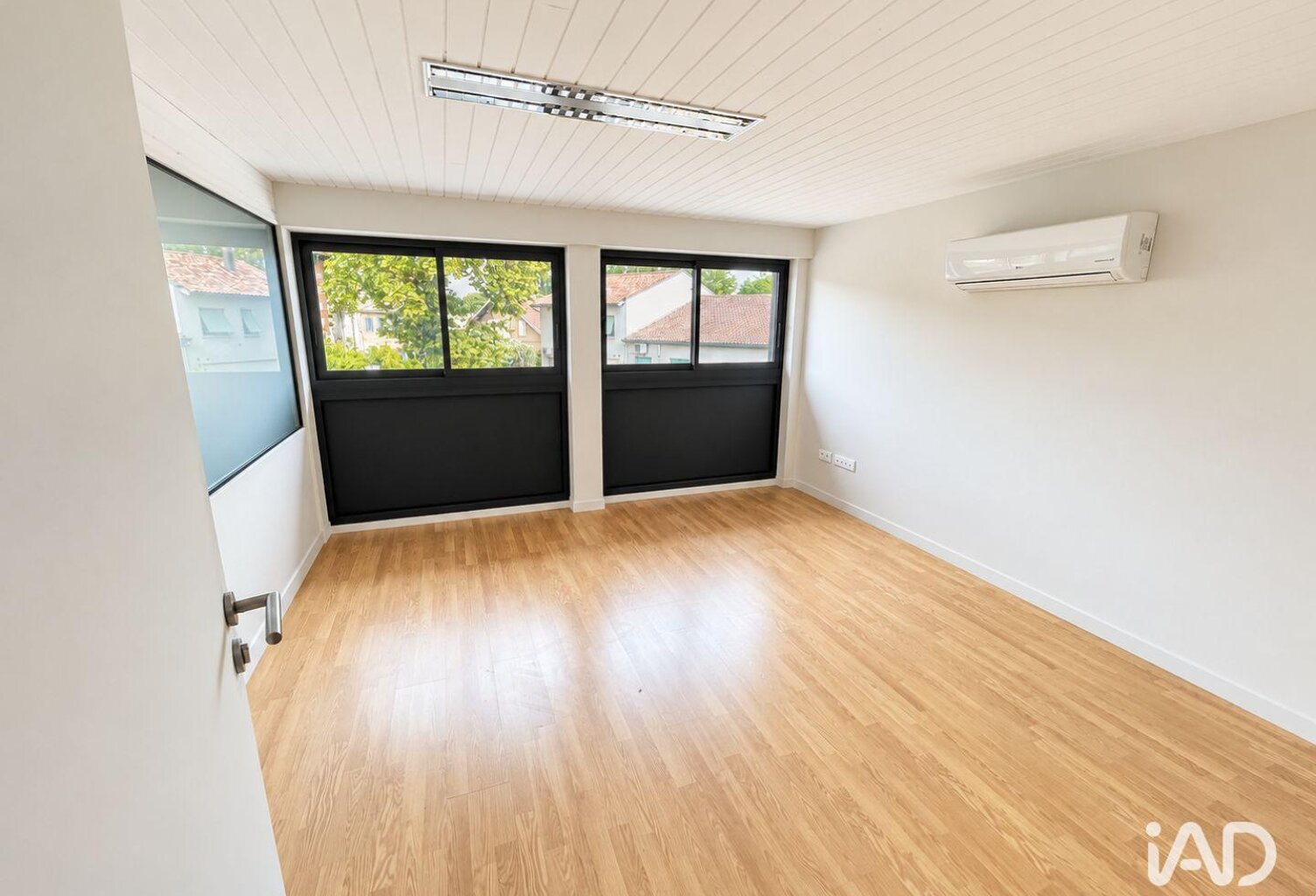 Location Bureaux 15 m&sup2; — photo 1