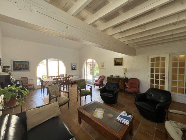 VENTE MAISON 7 PIÈCES CASTELNAU LE LEZ — photo du bien