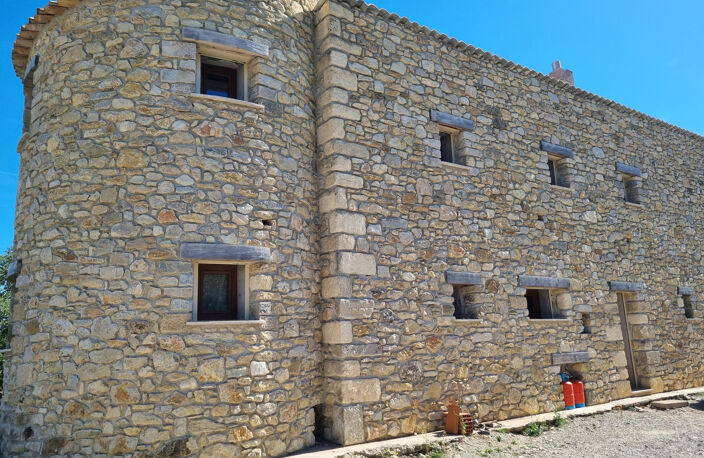 Mas en pierre avec terrain — photo 2