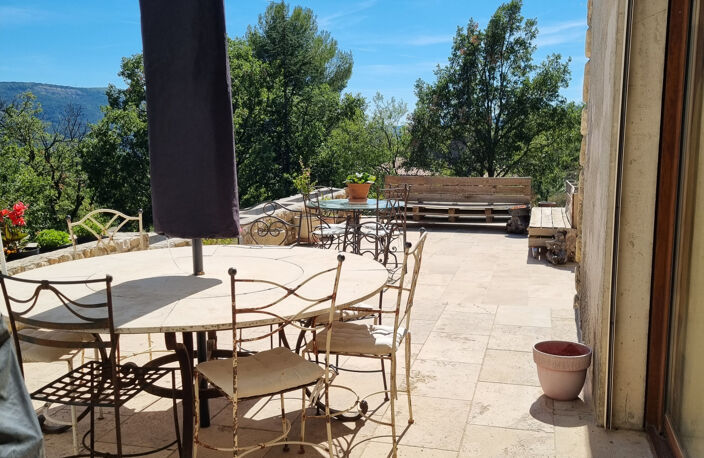 Mas en pierre avec terrain — photo 3