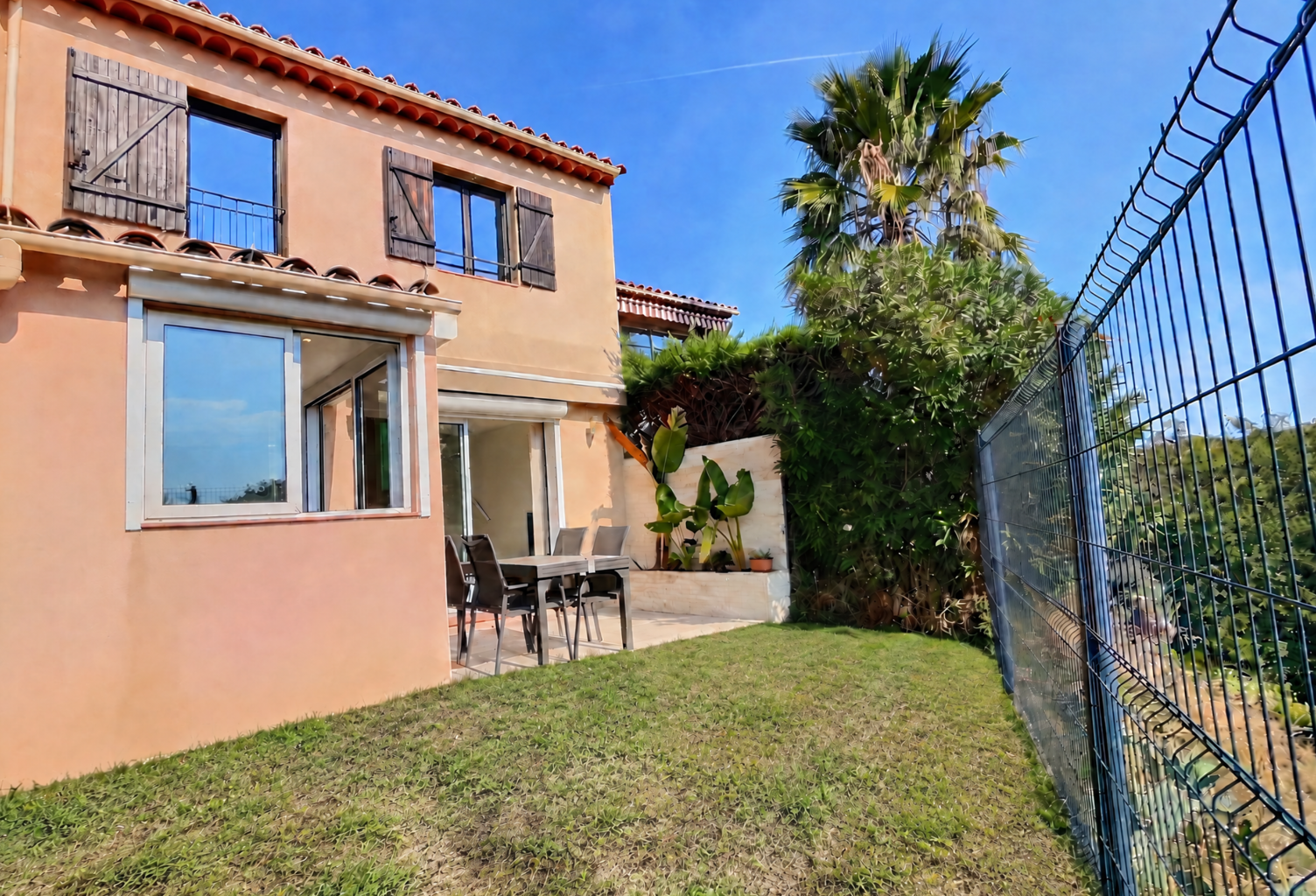 Villa T3 avec Vue Mer, Plein Sud & Piscine à Cagnes-sur-Mer — photo 1
