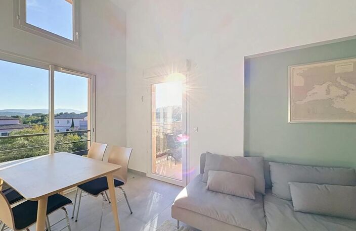 Référence : 7405-LES - APPARTEMENT DE STANDING CLÉ EN MAIN À 100M DES PLAGES À GRIMAUD — photo 5