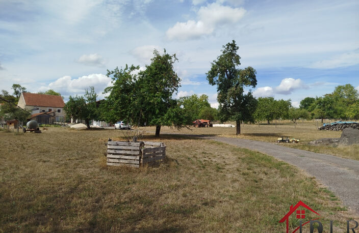 ENSEMBLE IMMOBILIER COMPOSE DE 3 MAISONS — photo 4