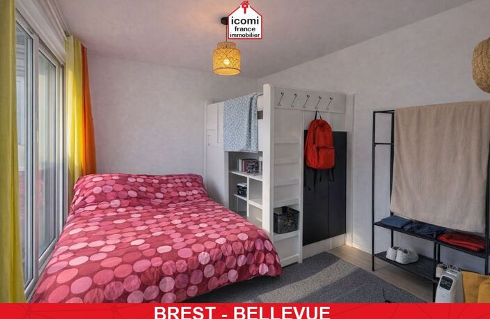 FINISTERE - Brest (29200) - A VENDRE - APPARTEMENT 74M² - 3 CHAMBRES - BALCON - CAVE - DALLE BETON - ASCENSEUR - COMMERCES A PROXIMITE — photo 3