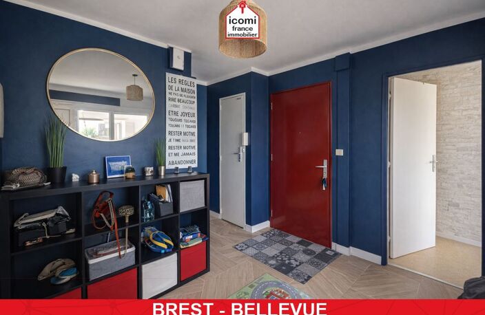 FINISTERE - Brest (29200) - A VENDRE - APPARTEMENT 74M² - 3 CHAMBRES - BALCON - CAVE - DALLE BETON - ASCENSEUR - COMMERCES A PROXIMITE — photo 4