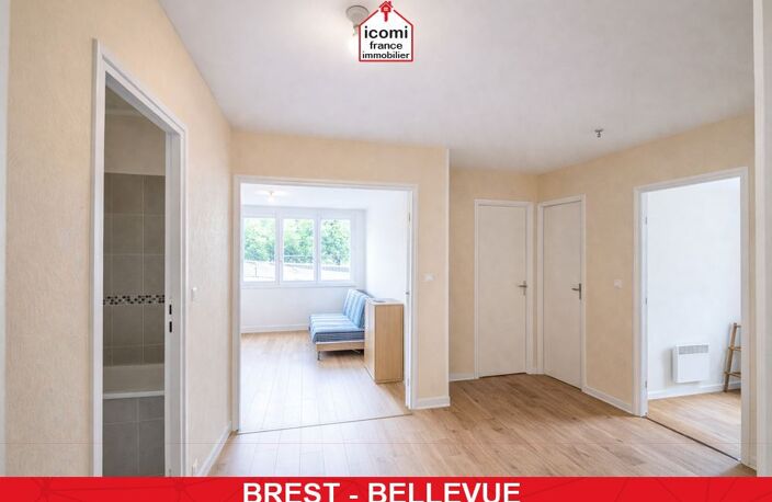 FINISTERE - Brest (29200) - A VENDRE - APPARTEMENT - T3 - LUMINEUX - DALLE BETON - ASCENSEUR - PLACE DE PARKING SOUTERRAIN PRIVEE ET SECURISEE - BIEN SITUE - BELLE EXPOSITION — photo 2