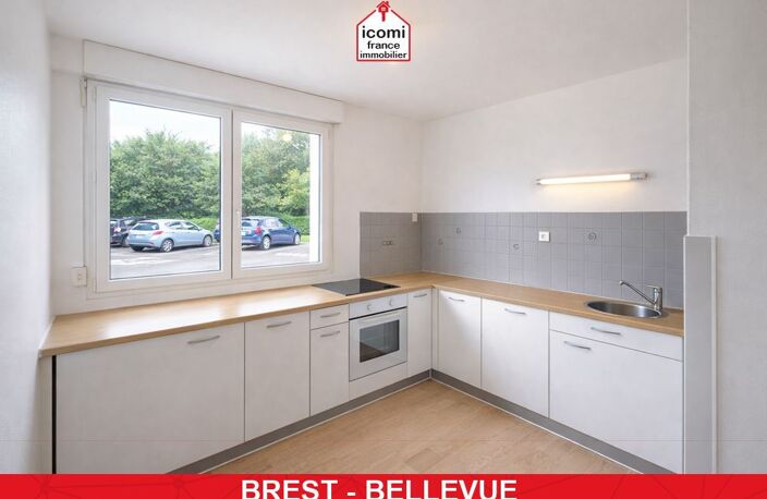 FINISTERE - Brest (29200) - A VENDRE - APPARTEMENT - T3 - LUMINEUX - DALLE BETON - ASCENSEUR - PLACE DE PARKING SOUTERRAIN PRIVEE ET SECURISEE - BIEN SITUE - BELLE EXPOSITION — photo 3