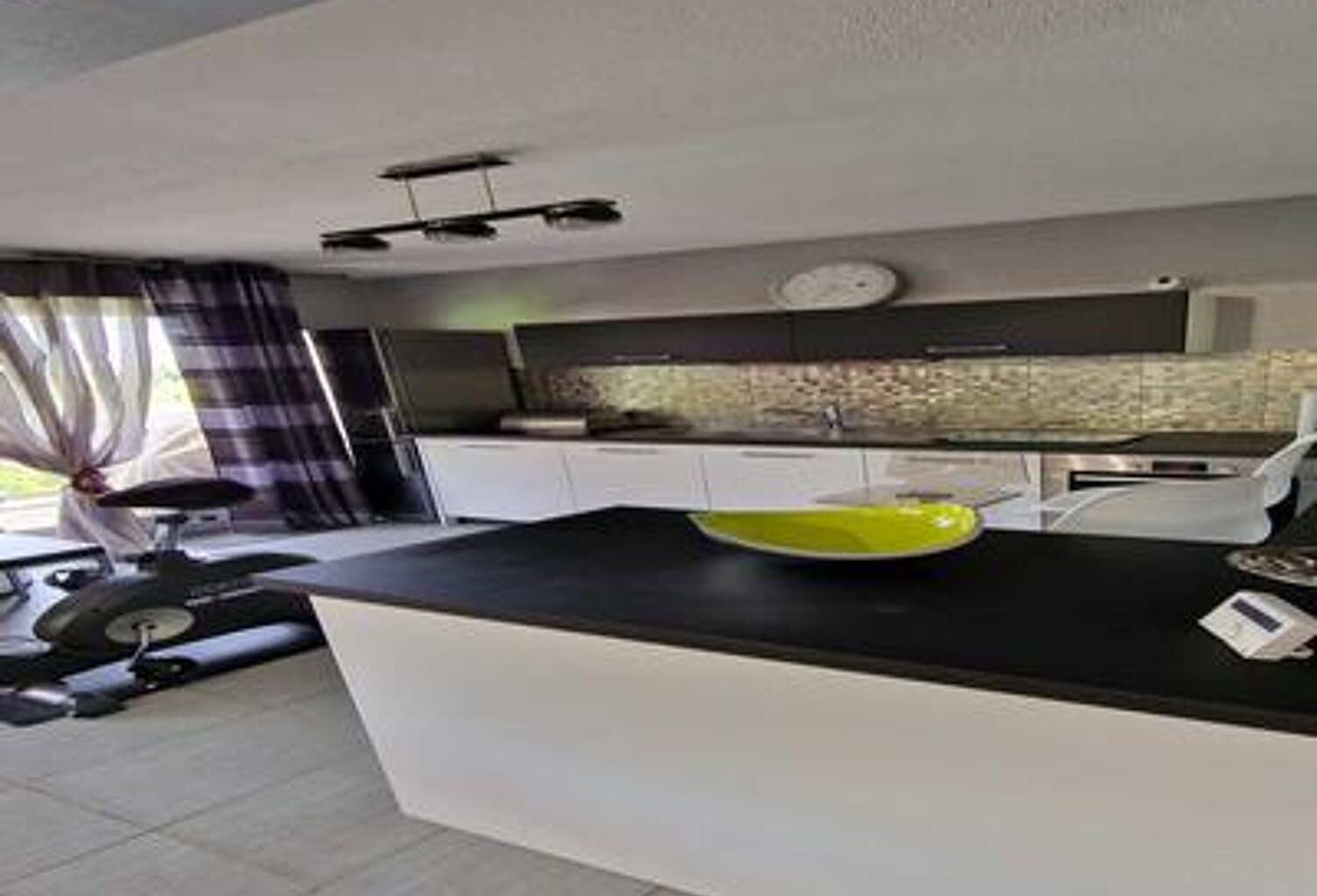 T2 — photo 1