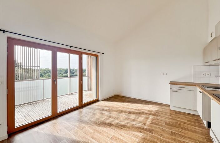 T4 avec cellier, parkings et balcon — photo 4