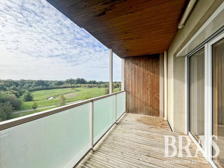 T4 avec cellier, parkings et balcon — photo 1